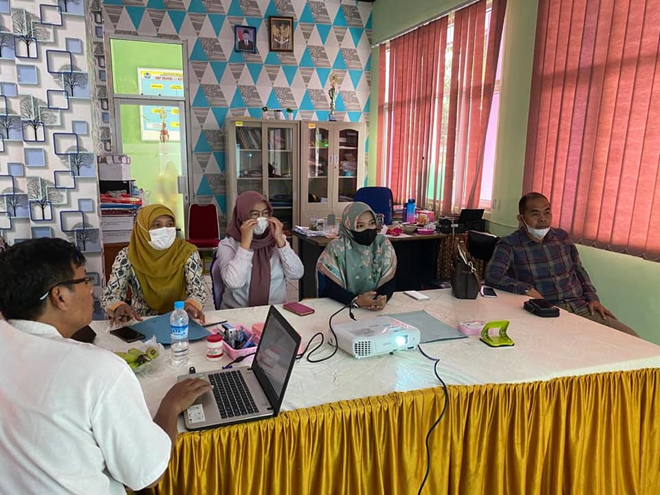 DLH Kota Serang melakukan pembinaan CASP di SMPN 11 Kota Serang