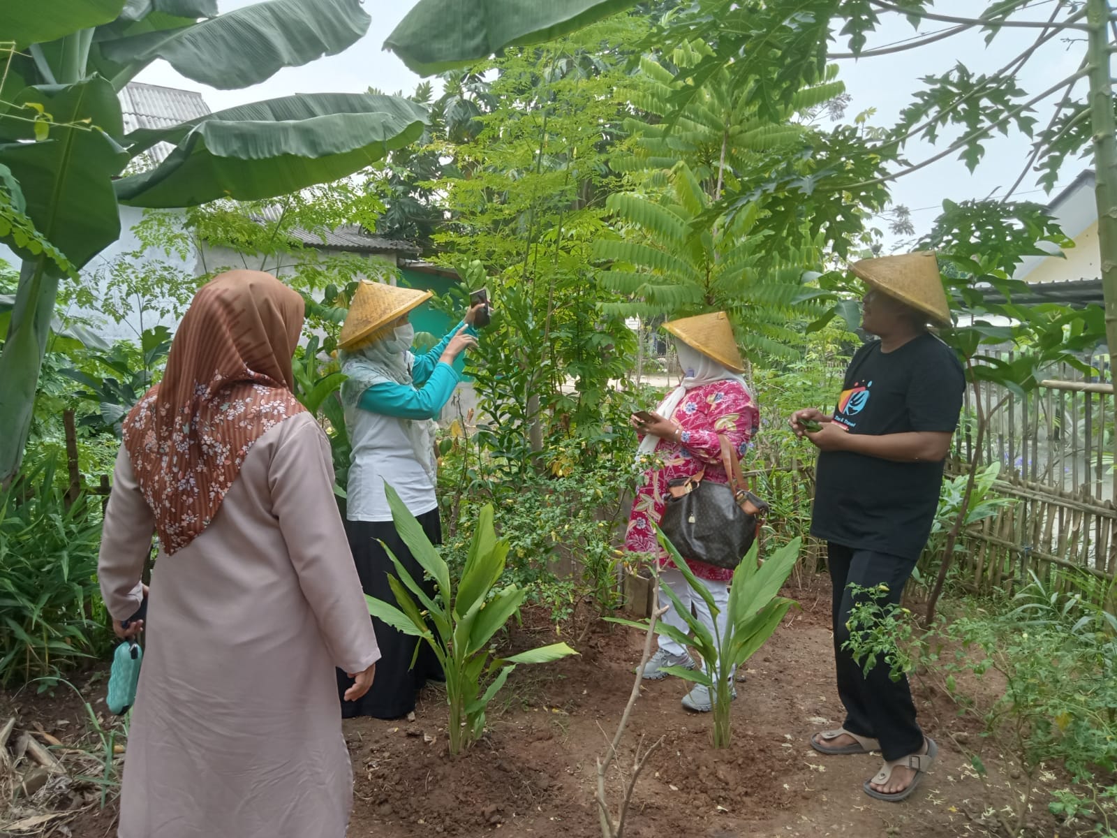 Pembinaan PROKLIM Program Kampung Iklim di lingkungan Pipitan Kecamatan Walantaka