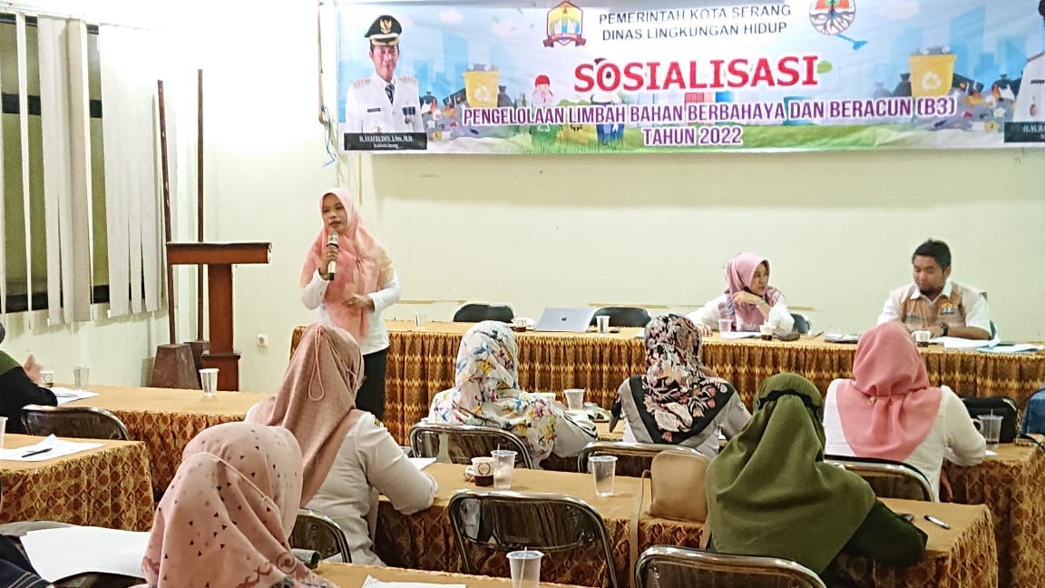 Sosialisasi Pengelolaan B3 dengan Pelaku Usaha